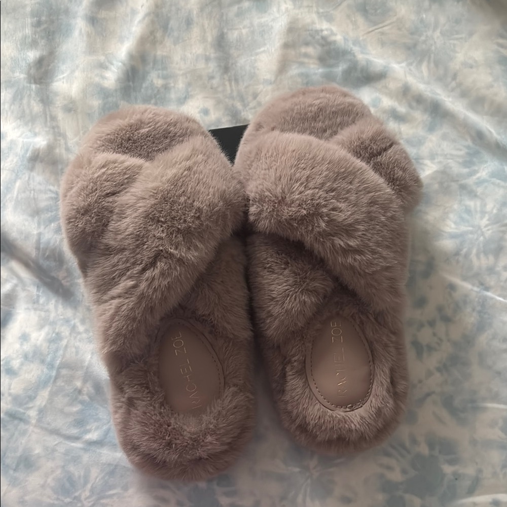 Rachel Zoe Gray Plush Slippers with Cozy Design